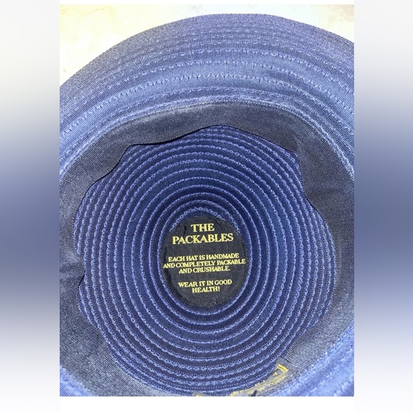 Kokin New York Navy Blue Wide-Brimmed Women’s Hat with Bow Accent EUC - Picture 5 of 8